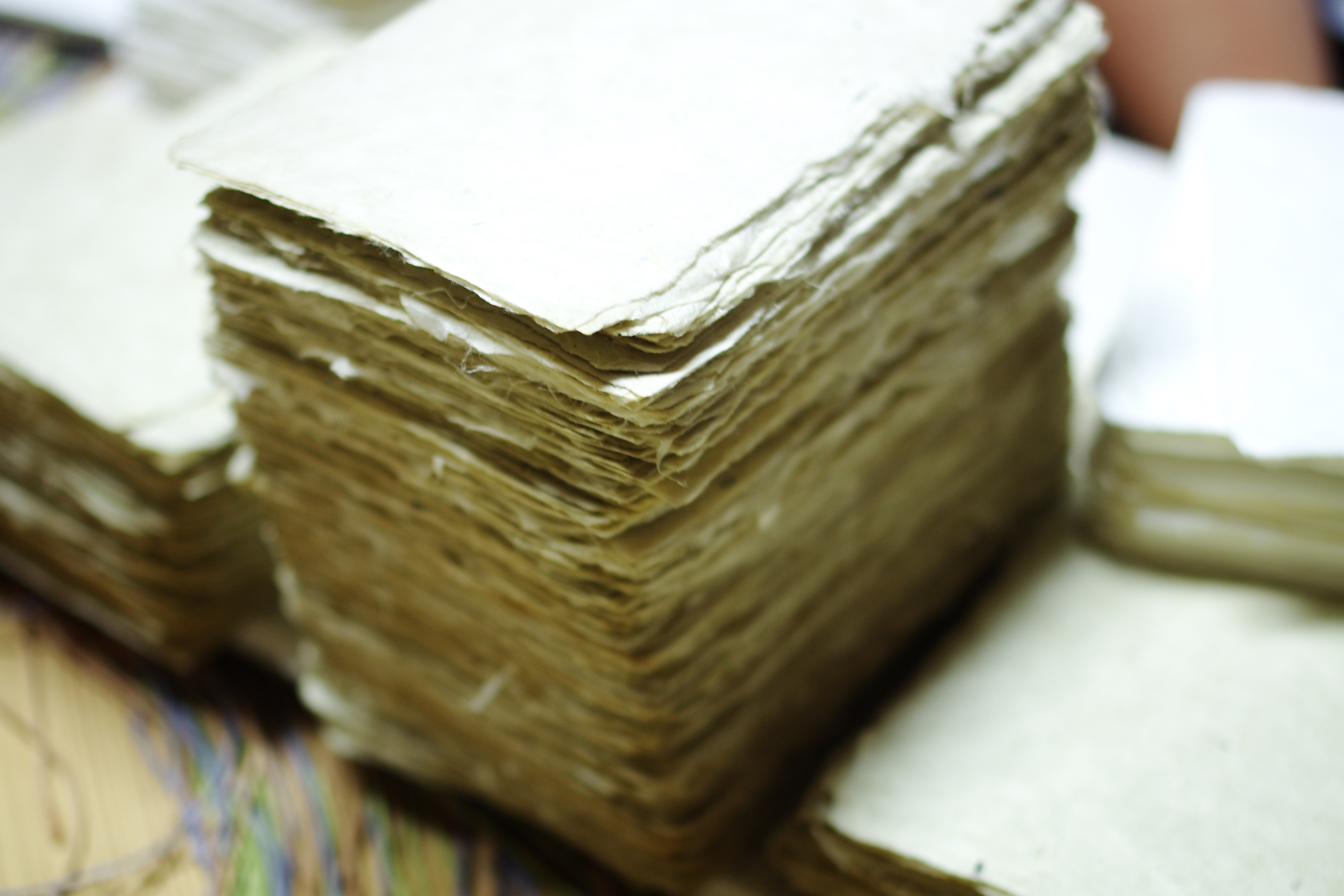 手漉き和紙の伝統的なはがき
